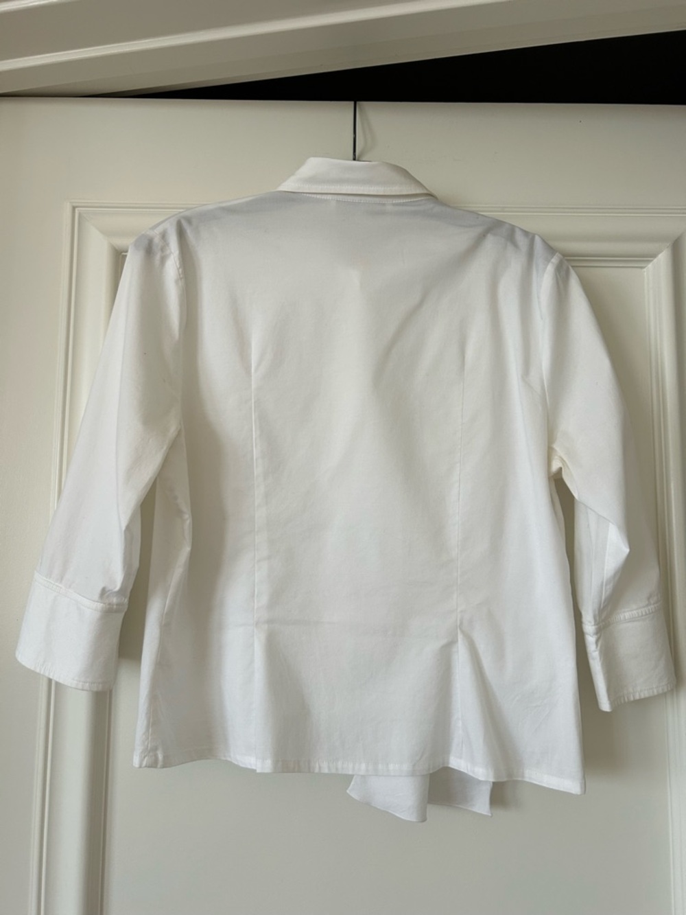 White Ruffle Cascade Button-Front Blouse with 🌺 - Picture 5 of 9